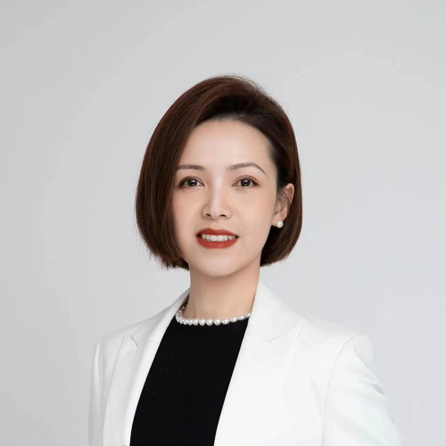 Windy Lai (Channel E-commerce Director at Gucci)